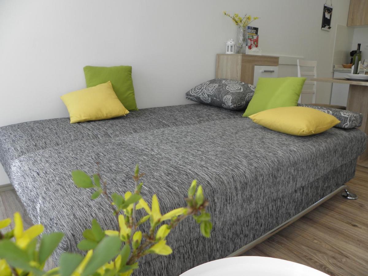 Apartment Near Center,Beach,Bus +Free Parking Zara Esterno foto